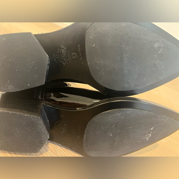 ALEXANDER MCQUEEN Alexander Mcqueen
patent ankle boots - Picture 11 of 12